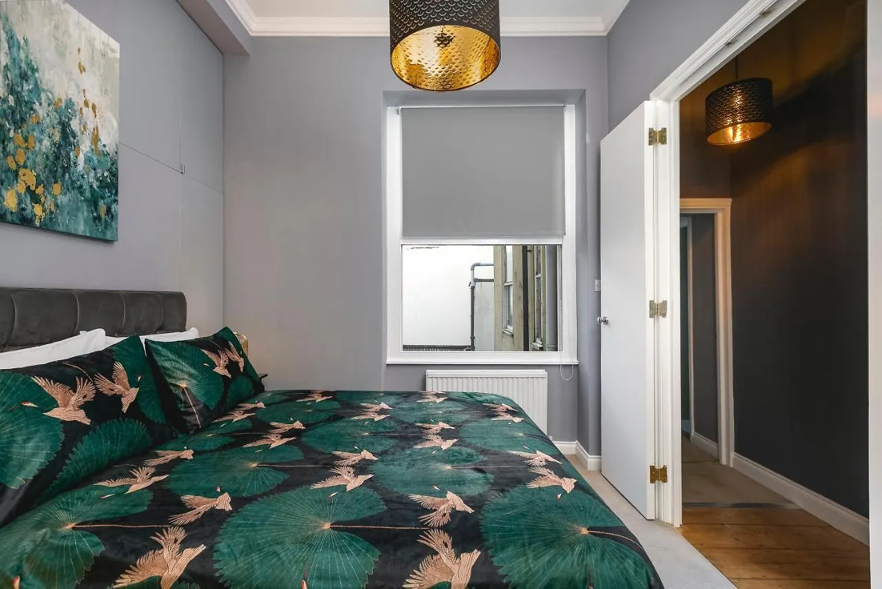 Marine Parade Sea View 2-Bedroom Apartment Brighton Reino Unido