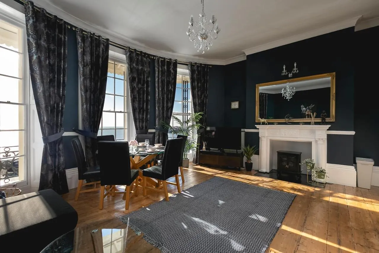 Marine Parade Sea View 2-Bedroom Apartment Hove 0*,  Großbritannien